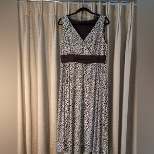 Women's Size 16 Perceptions Brown and Cream Sleeveless A-Line Dress